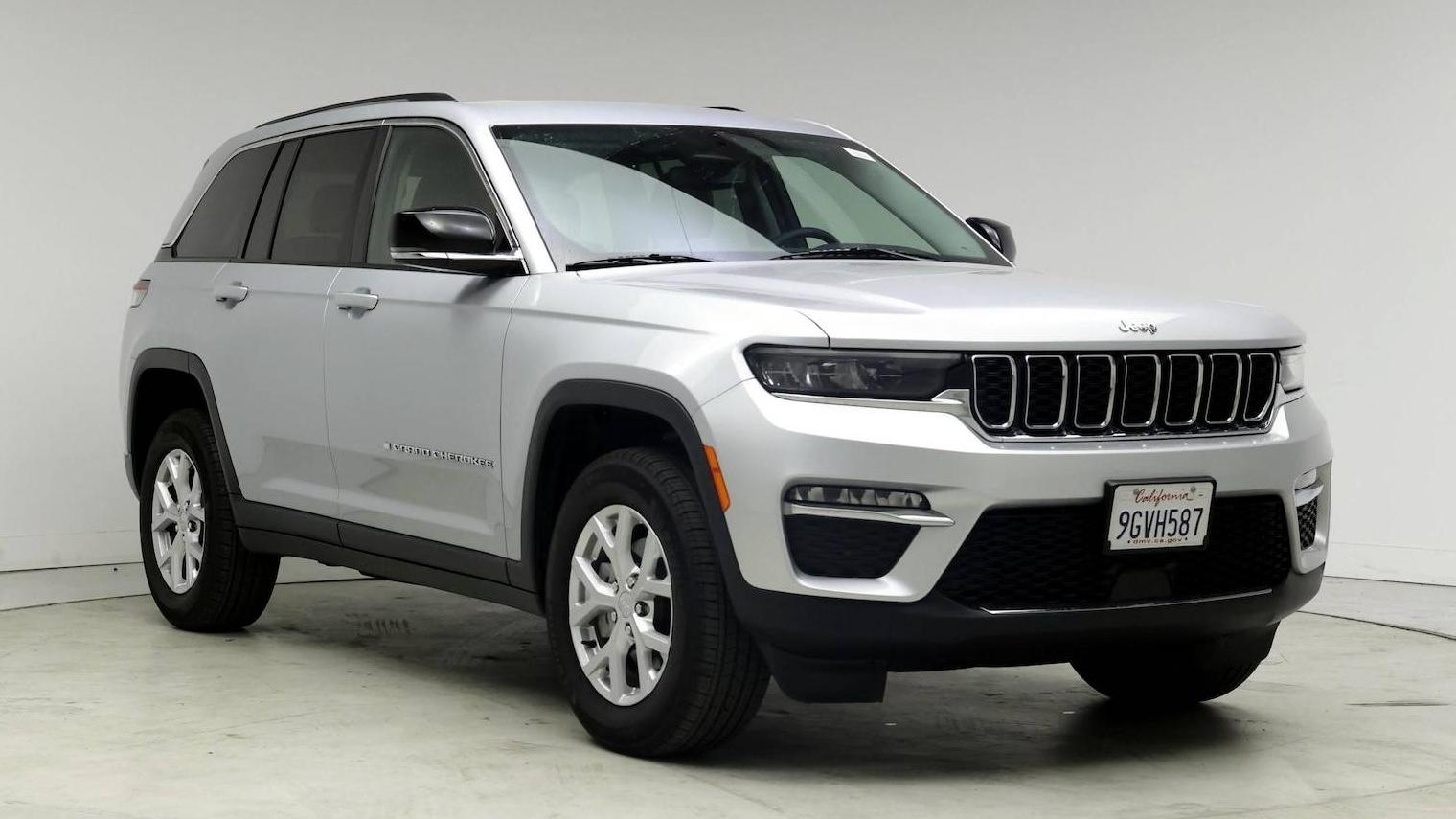 JEEP GRAND CHEROKEE 2023 1C4RJHBG3P8872083 image